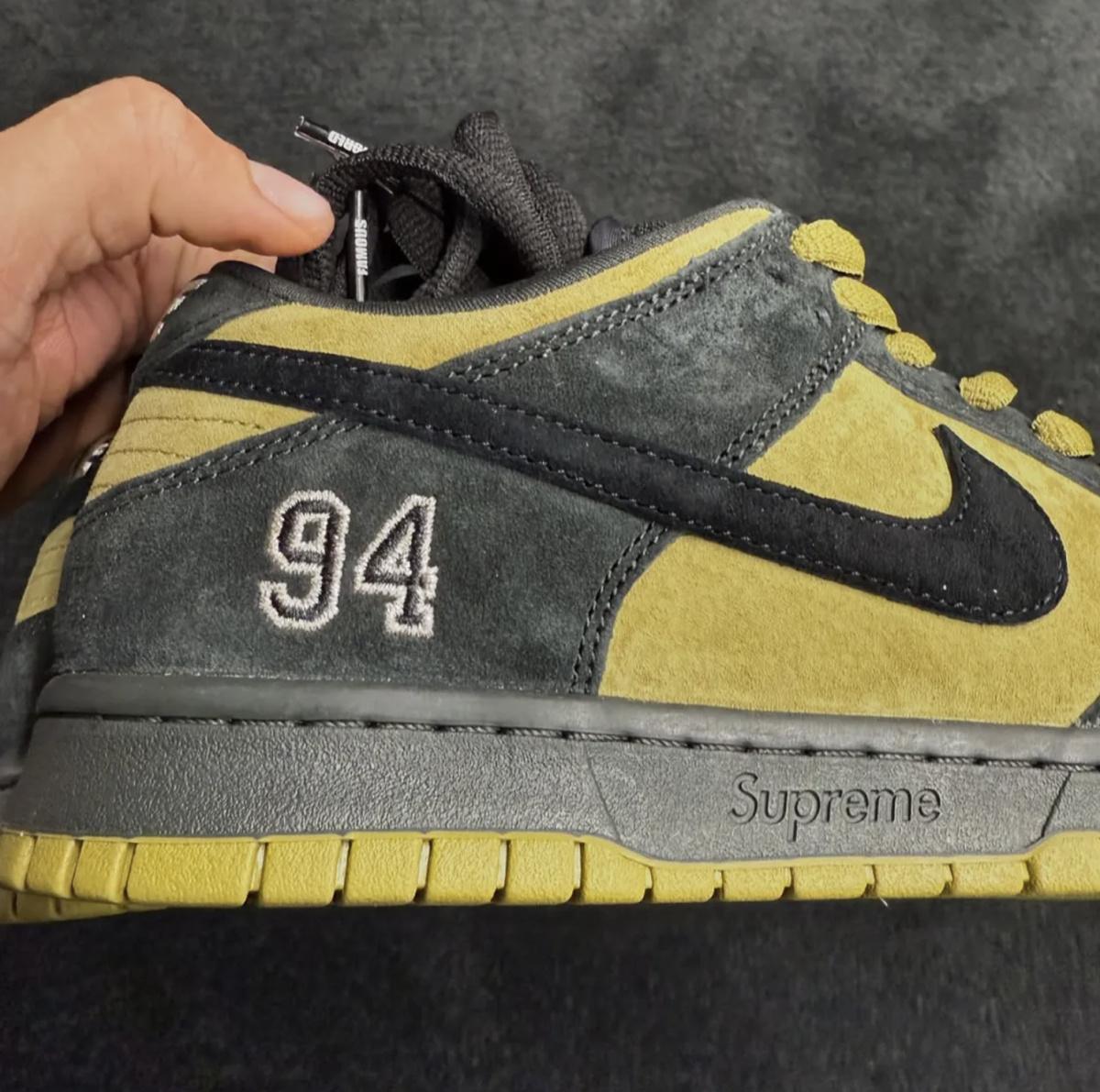 La collection complète Supreme x Nike SB Dunk Low sortira en mai La collection complète Supreme x Nike SB Dunk Low sortira en mai