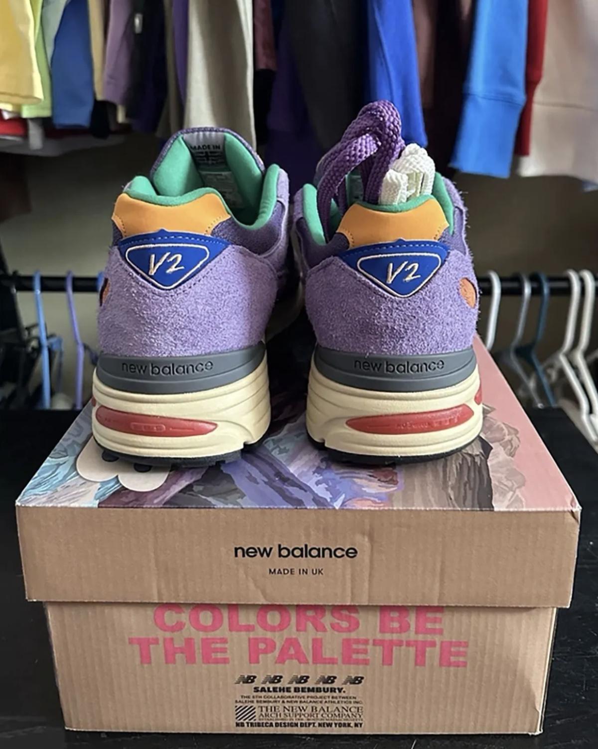 Nouvelles images de la Salehe Bembury x New Balance 991v2 « Colors Be The Palette ». Nouvelles images de la Salehe Bembury x New Balance 991v2 « Colors Be The Palette ».