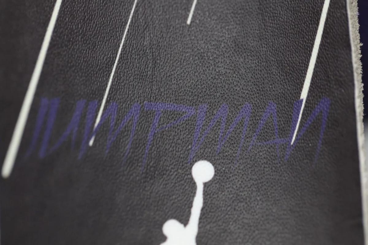 L'Air Jordan 11 « Purple Rain » incroyablement rare, fabriquée pour Prince, est mise en vente pour 100 000 $.