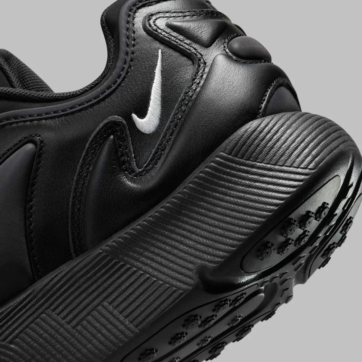 Comme des Garçons x Nike Sense SP sera lancé le 10 avril Comme des Garçons x Nike Sense SP sera lancé le 10 avril