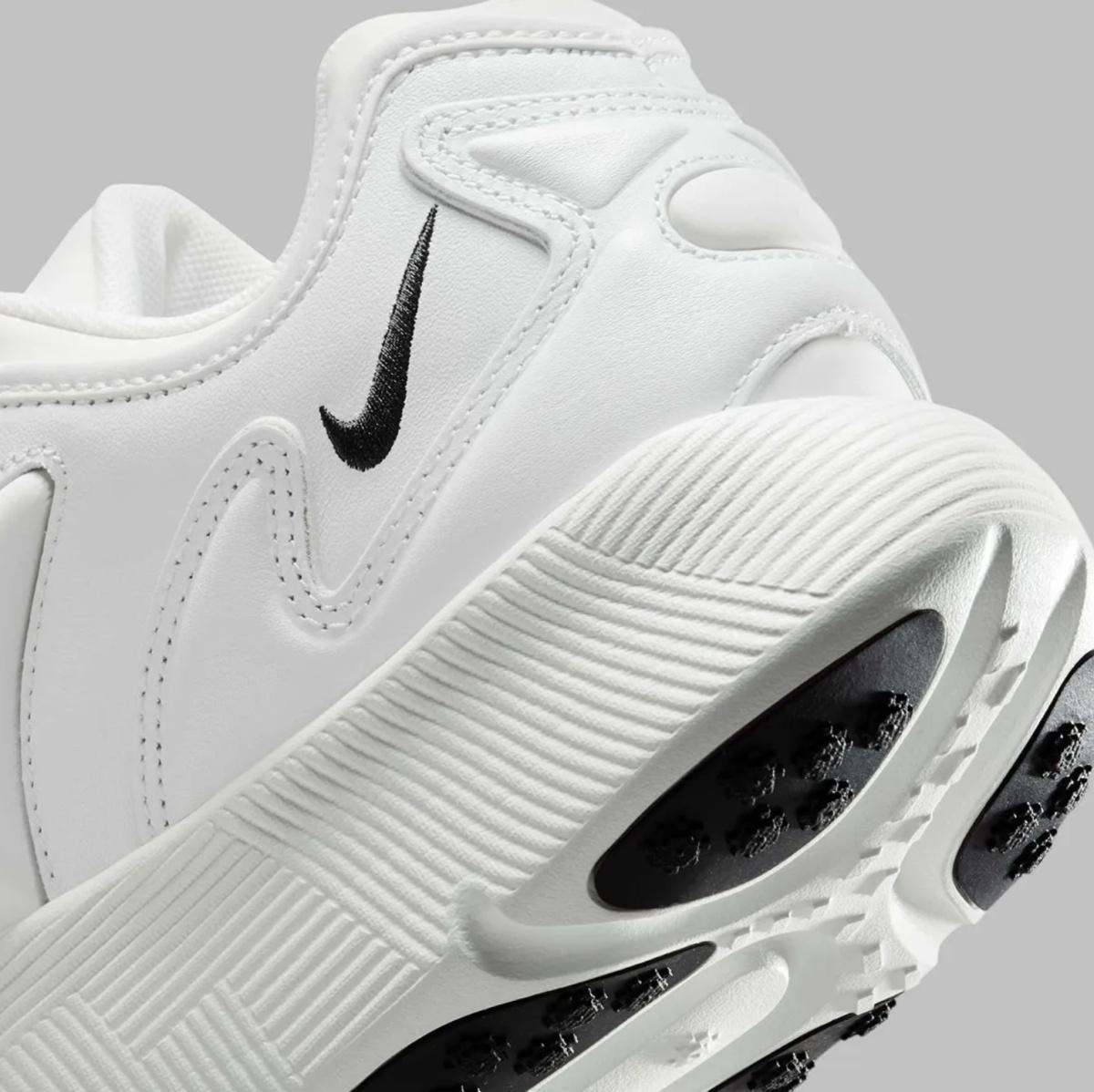 Comme des Garçons x Nike Sense SP sera lancé le 10 avril Comme des Garçons x Nike Sense SP sera lancé le 10 avril