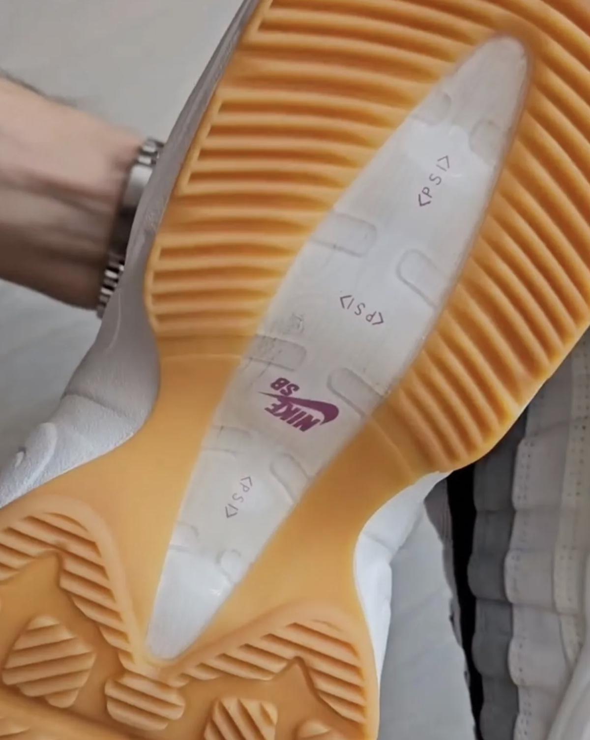 Gros plan sur la Nike SB Air Max 95 « Cactus Flower » Gros plan sur la Nike SB Air Max 95 « Cactus Flower »