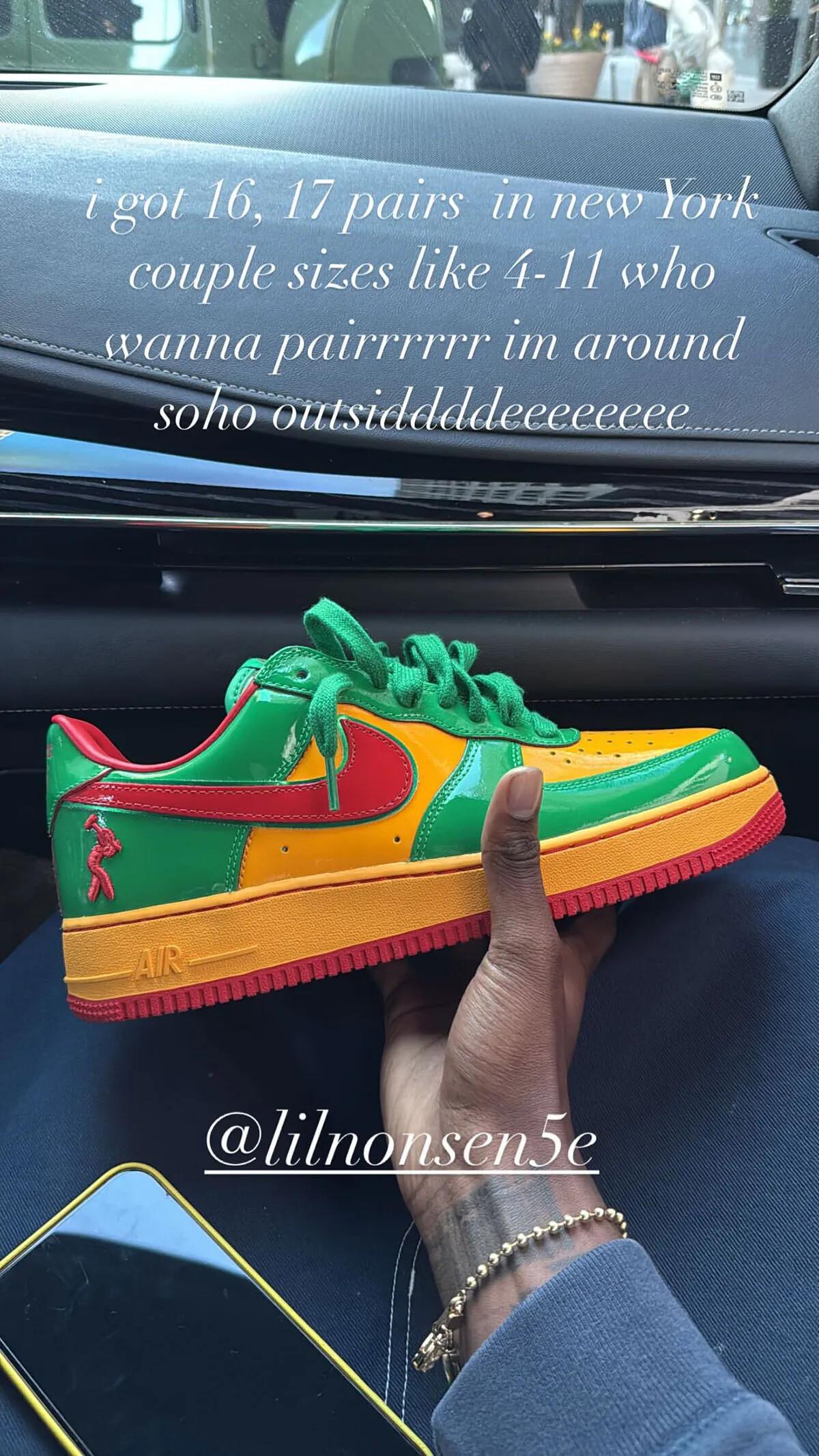 Lil Yachty offre sa collaboration avec Nike Air Force 1 à New York Lil Yachty offre sa collaboration avec Nike Air Force 1 à New York