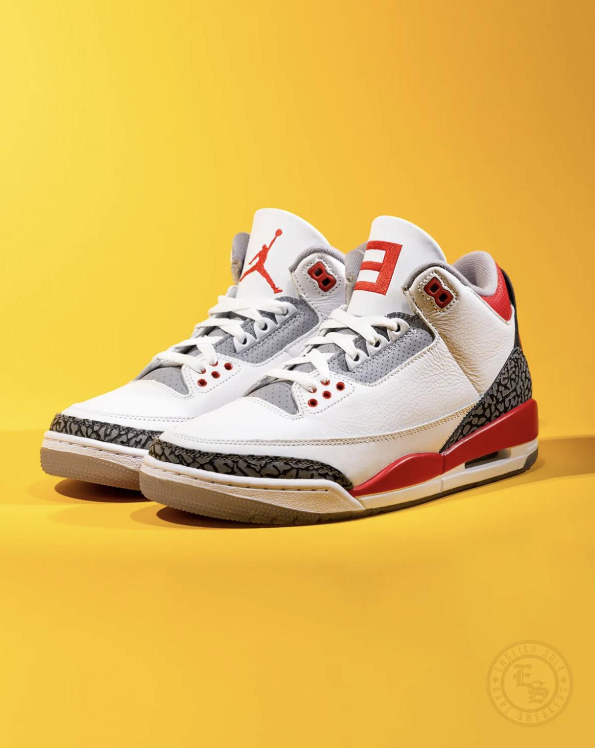 Regard détaillé sur l'Eminem x Air Jordan 3 « Super Bowl »