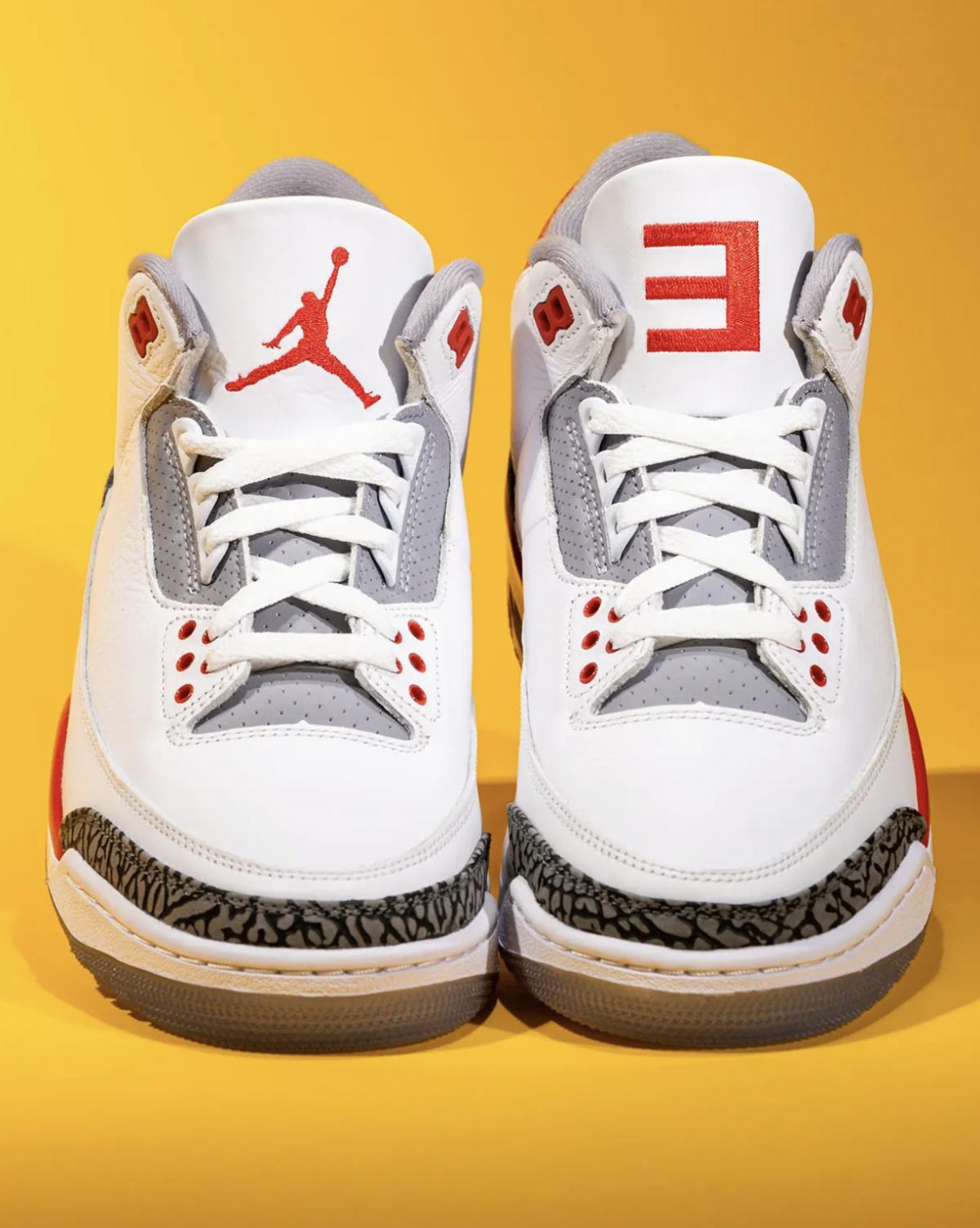 Regard détaillé sur l'Eminem x Air Jordan 3 « Super Bowl »