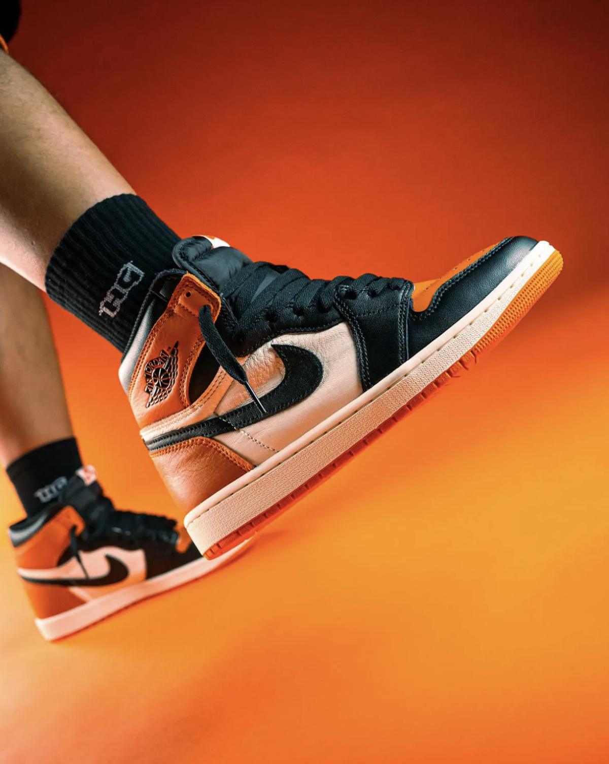 Regard détaillé sur l'Air Jordan 1 « Shattered Backboard » 2025 Regard détaillé sur l'Air Jordan 1 « Shattered Backboard » 2025