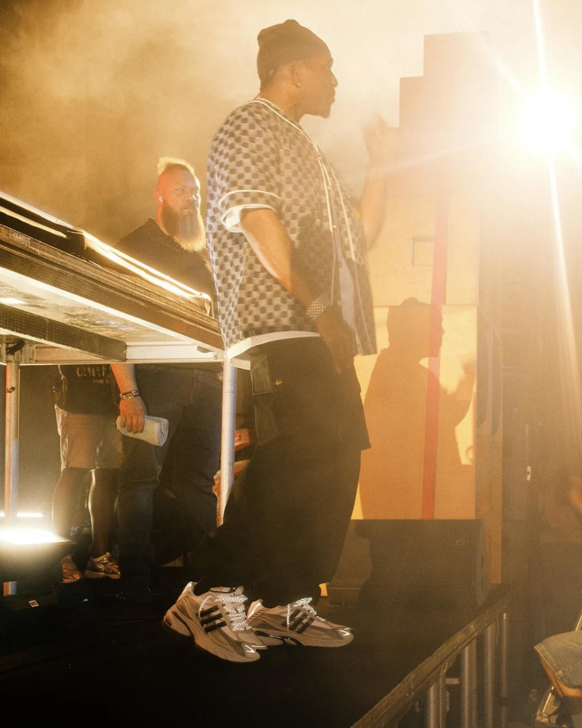 The Clipse présente le nouveau coloris adidas Jellyfish à Paris The Clipse présente le nouveau coloris adidas Jellyfish à Paris