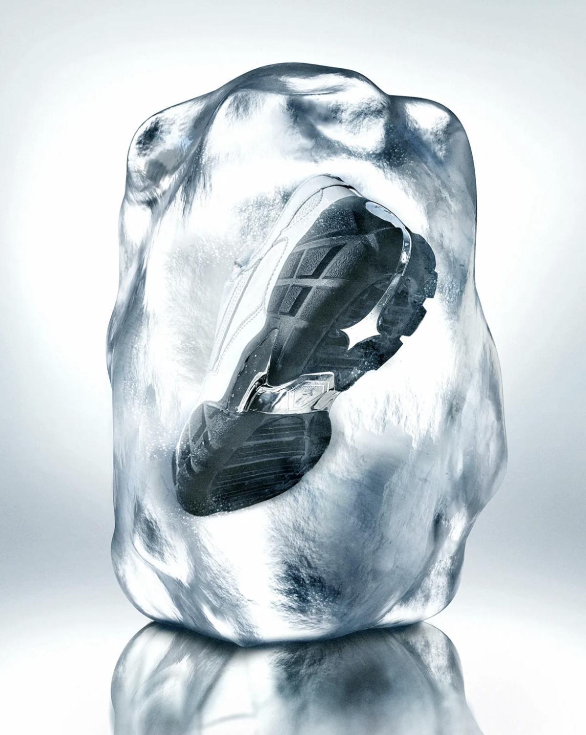 Skepta se fait glacial avec le PUMA Skope Forever « White Pack ». Skepta se fait glacial avec le PUMA Skope Forever « White Pack ».