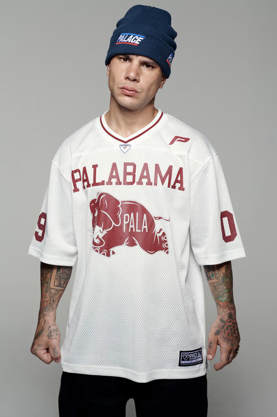 Palace dévoile son lookbook pour l'automne 2025 Palace dévoile son lookbook pour l'automne 2025