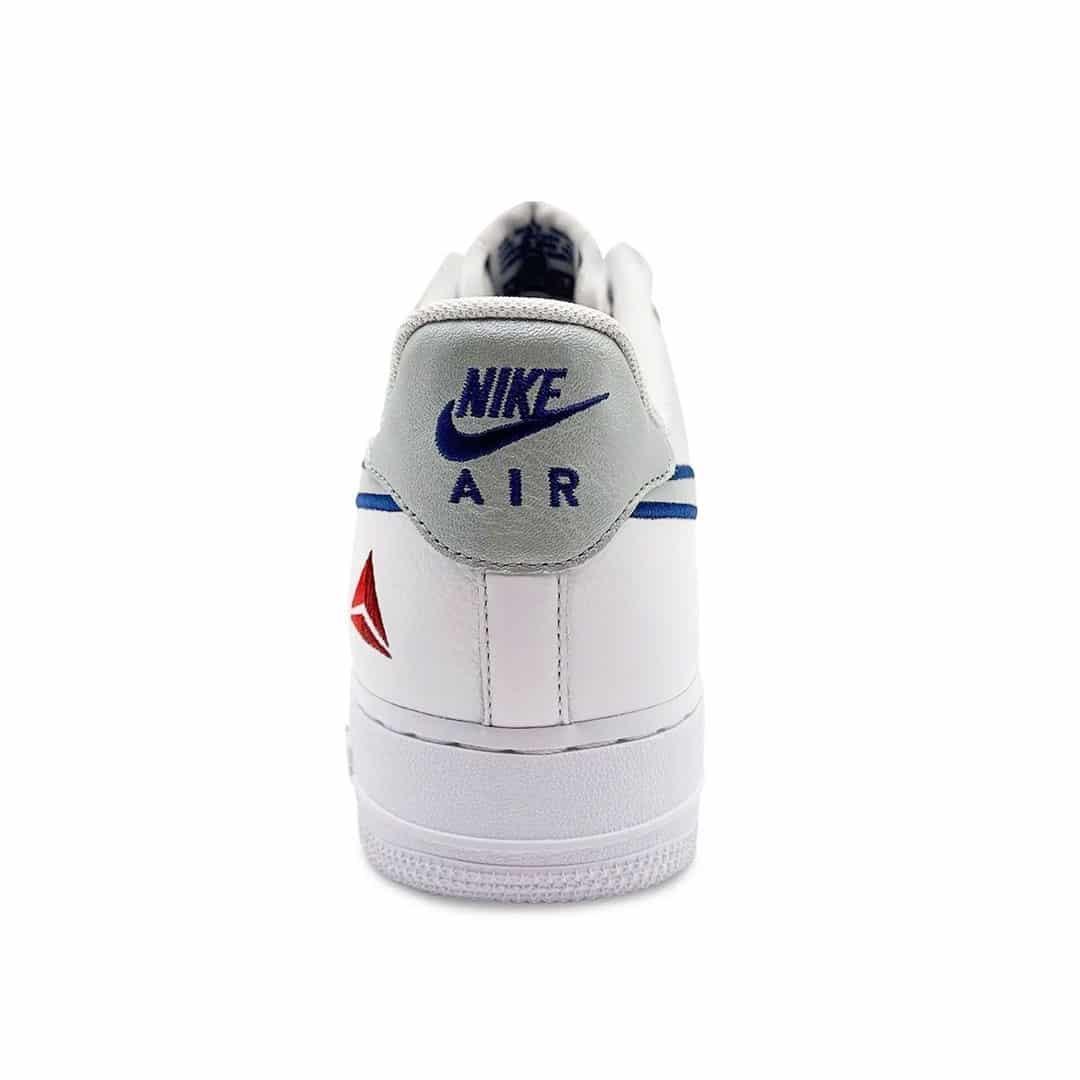Delta x Nike Air Force 1 Low — Une légende corporate Delta x Nike Air Force 1 Low — Une légende corporate