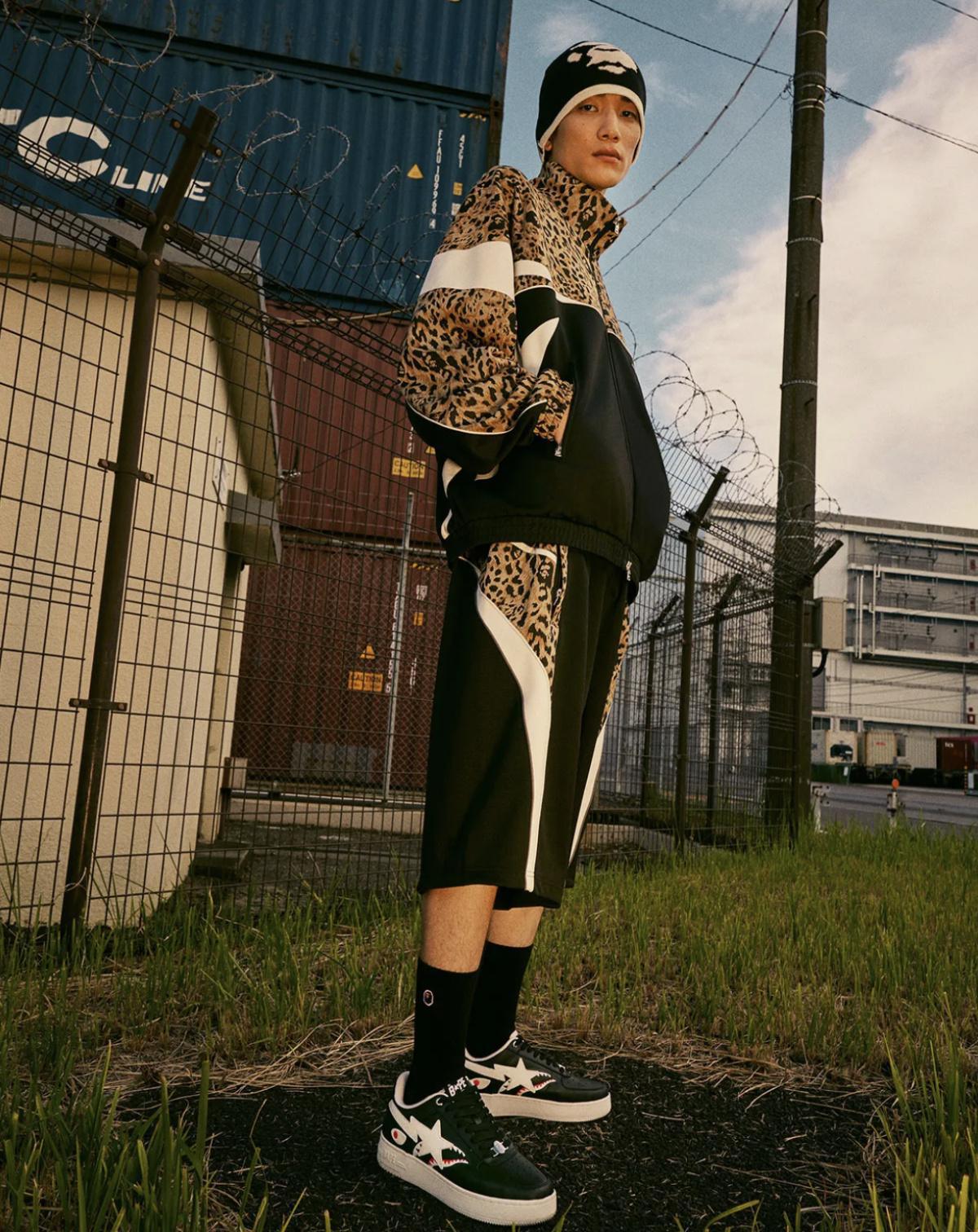 BAPE BAPESTA “SHARK” — Quand l’iconographie rencontre le cuir verni BAPE BAPESTA “SHARK” — Quand l’iconographie rencontre le cuir verni