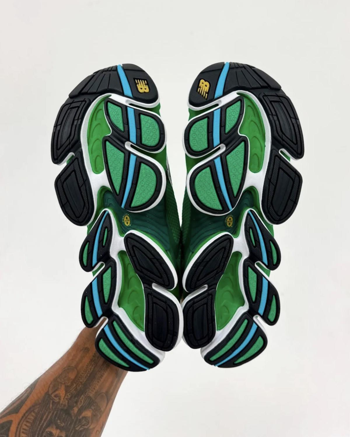 Aminé x New Balance 2000 “Biblioteca” — Quand la lecture s’illumine Aminé x New Balance 2000 “Biblioteca” — Quand la lecture s’illumine