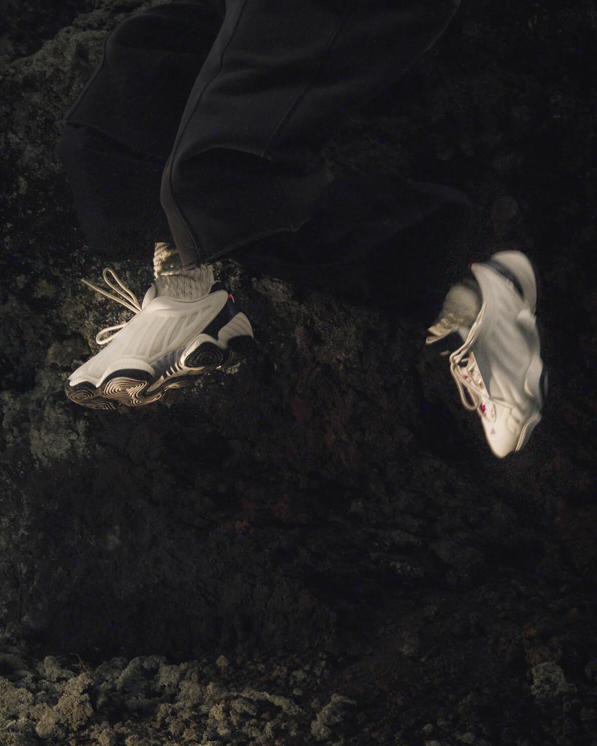 HAL Studios x adidas Intimidation Low — Quand le minimalisme organique rencontre l’héritage court HAL Studios x adidas Intimidation Low — Quand le minimalisme organique rencontre l’héritage court