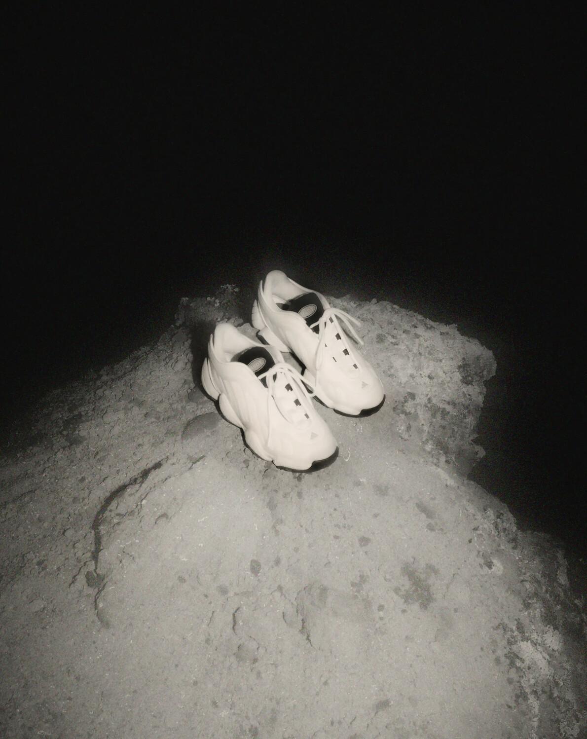 HAL Studios x adidas Intimidation Low — Quand le minimalisme organique rencontre l’héritage court