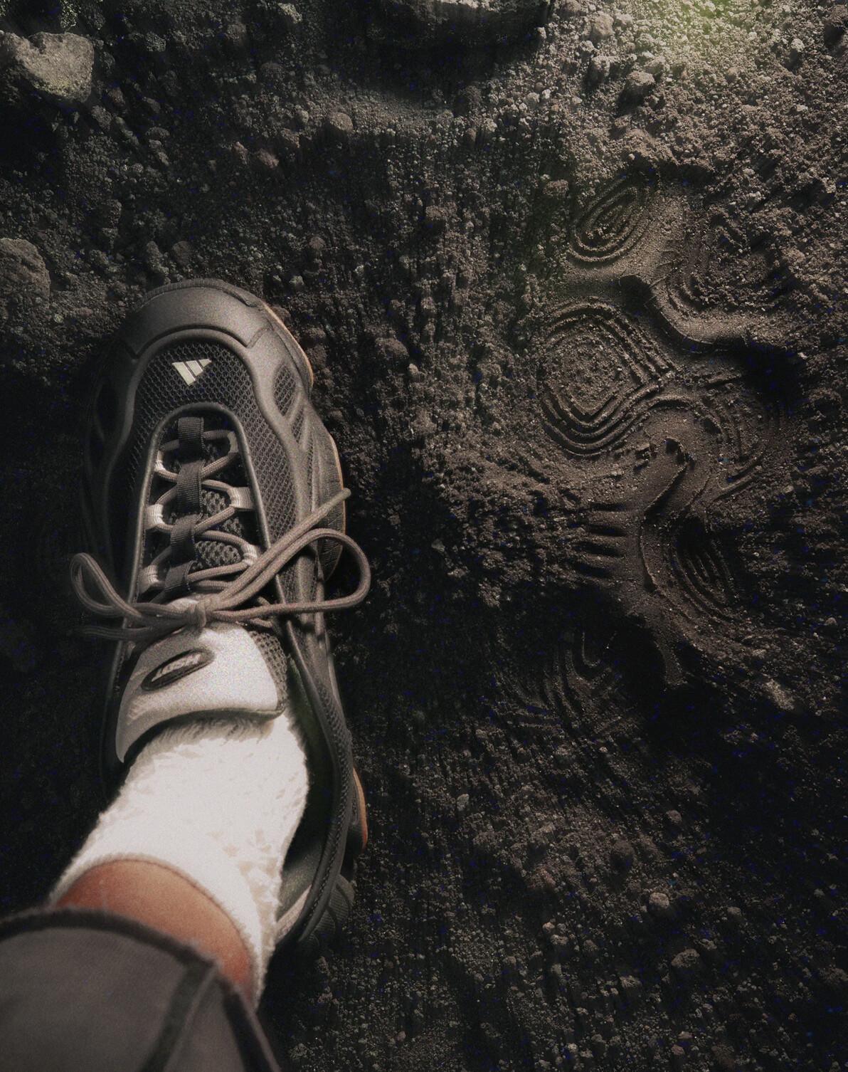 HAL Studios x adidas Intimidation Low — Quand le minimalisme organique rencontre l’héritage court