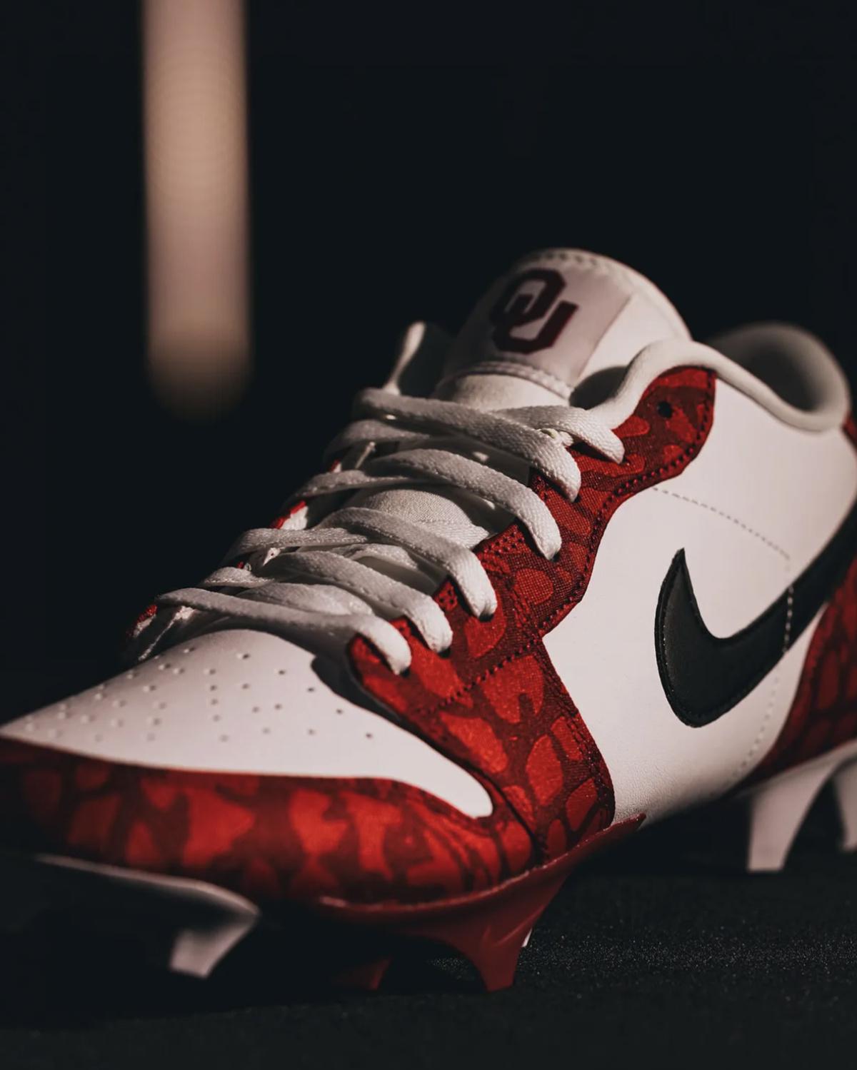 Air Jordan 4 Cleats “Oklahoma Sooners” — When the Sooners Spirit Hits the Gridiron