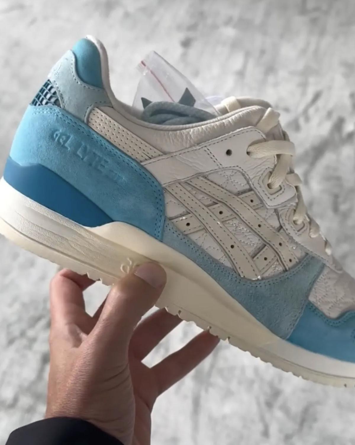 Ronnie Fieg x Kith x ASICS Gel-Lyte III — Plongée dans les nuances bleues d’un classique revisité