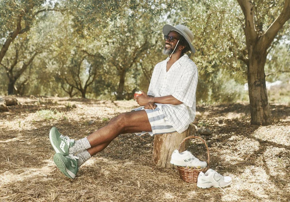 END. x Saucony ProGrid Omni 9 “Olive Branch” — L’olivier comme promesse de paix et de durée