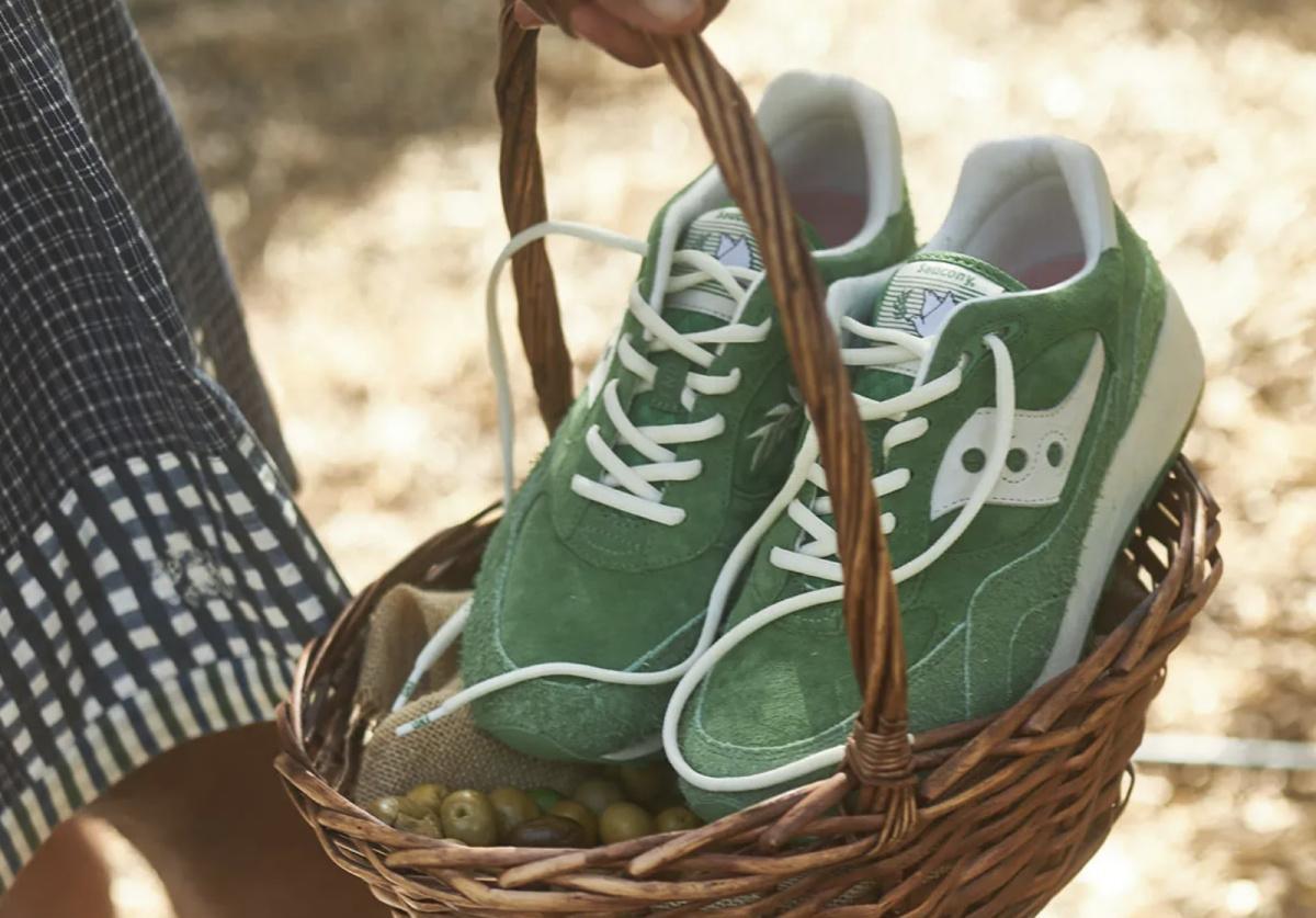 END. x Saucony ProGrid Omni 9 “Olive Branch” — L’olivier comme promesse de paix et de durée