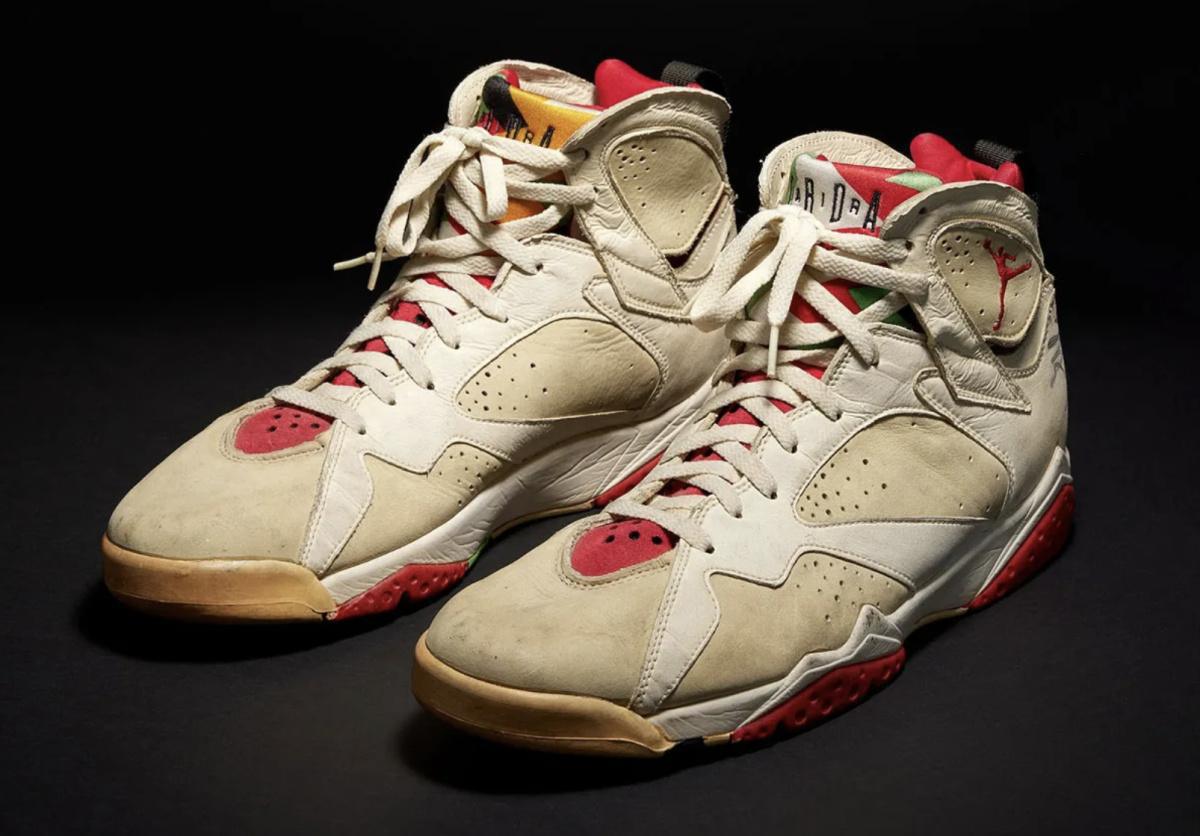 Michael Jordan “Closed Eyes Free Throw” AJ7 — Quand le mythe s’attache aux lacets