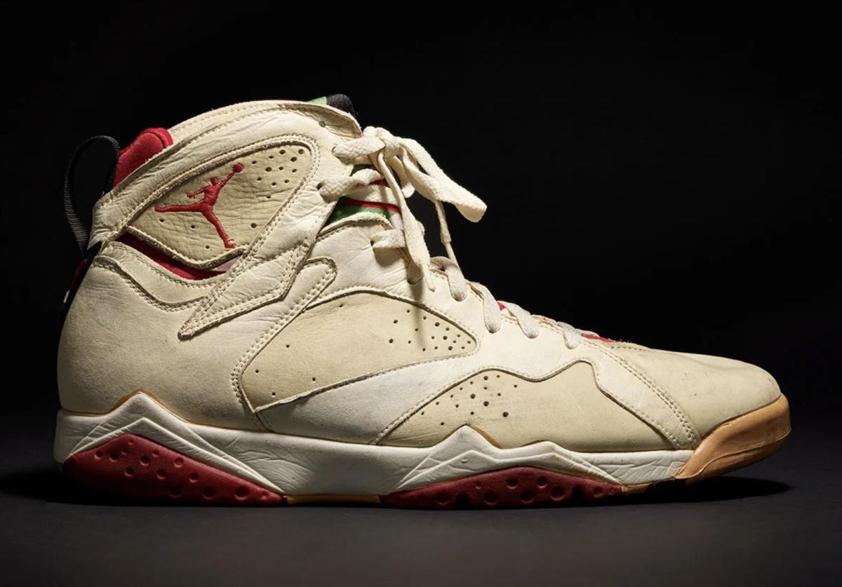 Michael Jordan “Closed Eyes Free Throw” AJ7 — Quand le mythe s’attache aux lacets