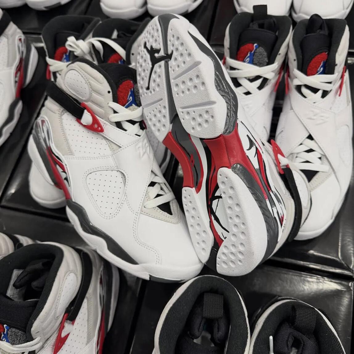 Air Jordan 8 “Bugs Bunny” — Le retour d’une légende animée