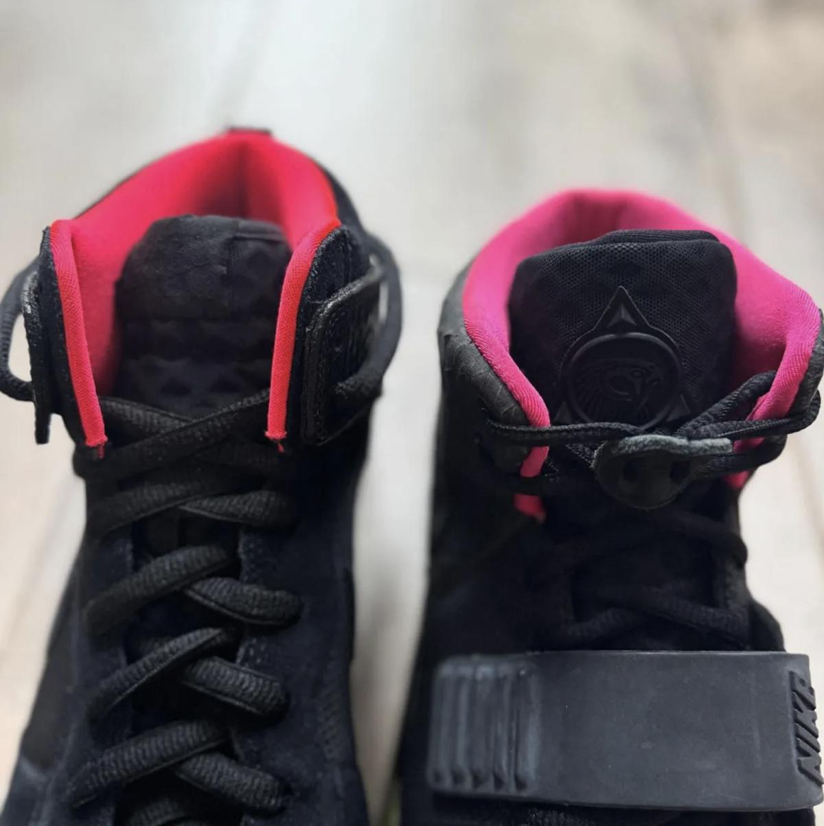 Quand la Yeezy 2 inspire la Dunk : le sample “Solar Red”