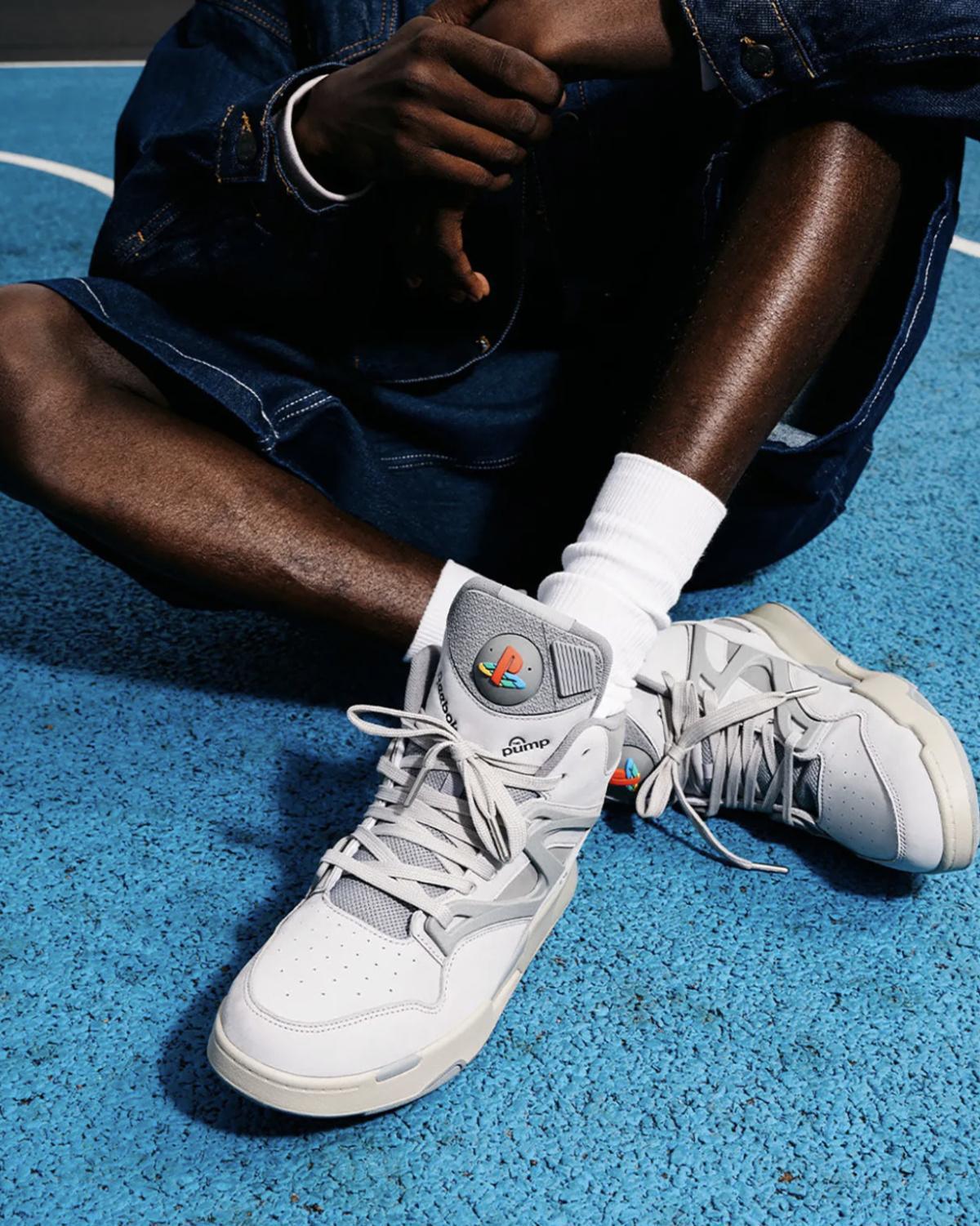 Reebok x PlayStation — La console culte fête ses 30 ans en sneakers Reebok x PlayStation — La console culte fête ses 30 ans en sneakers