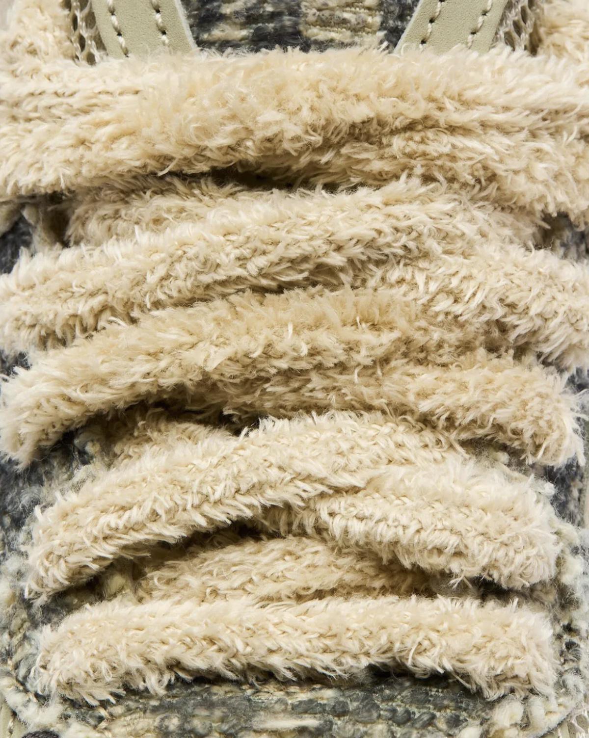 Joe Freshgoods x New Balance ABZORB 2010 — Quand l’archive se fait audio-visuelle Joe Freshgoods x New Balance ABZORB 2010 — Quand l’archive se fait audio-visuelle