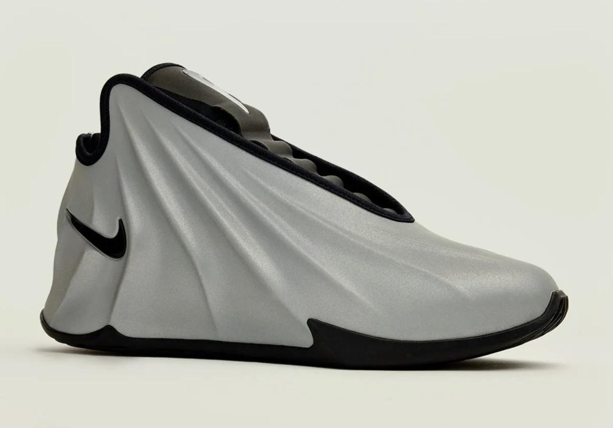 Nike GT Future “Metallic Silver / Black” — L’alliage entre avant-garde et terrain