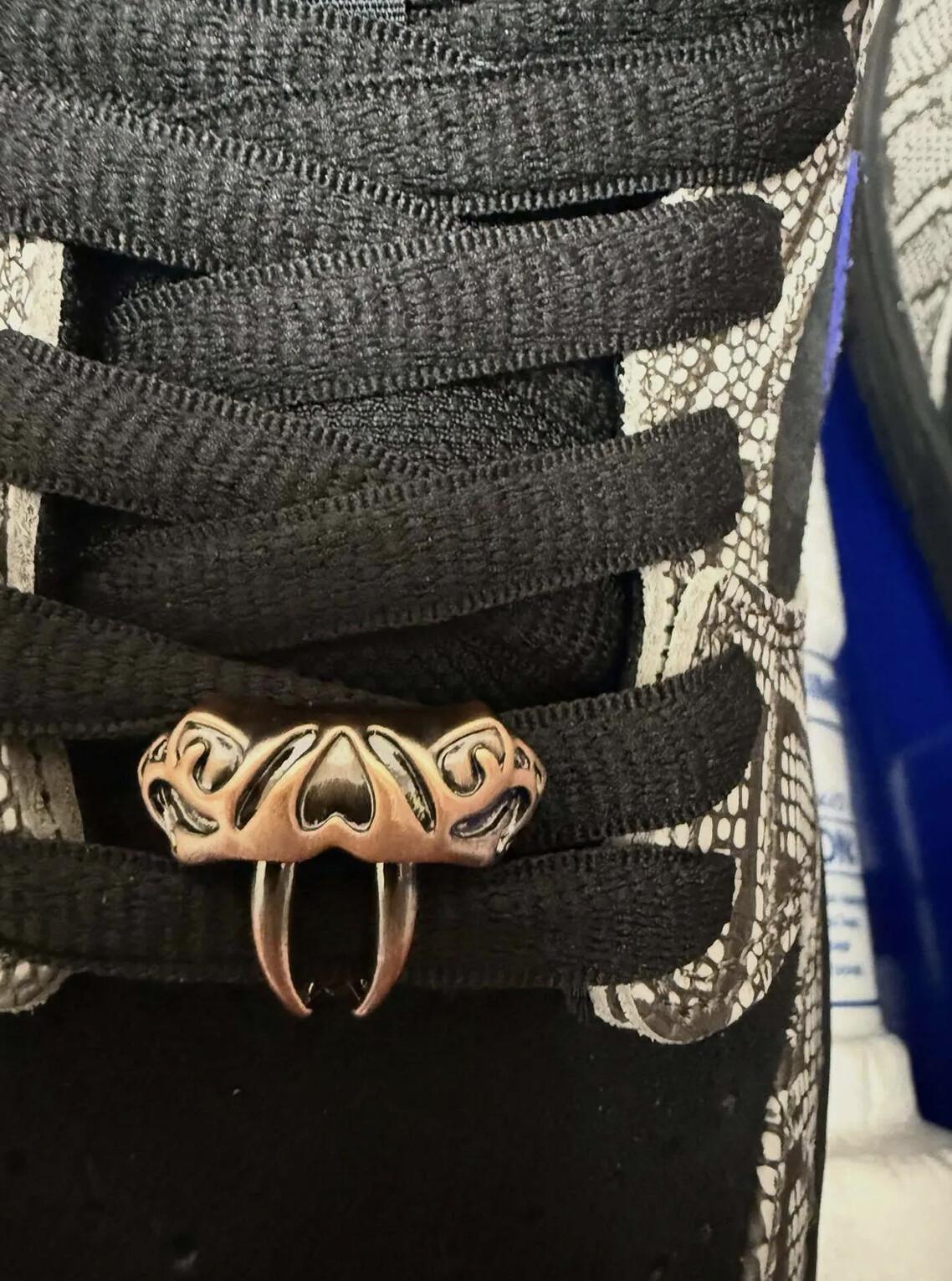 Dashawn Jordan x Nike SB Dunk Low “Diamondbacks” — Quand l’arène baseball se pose sur le skate Dashawn Jordan x Nike SB Dunk Low “Diamondbacks” — Quand l’arène baseball se pose sur le skate