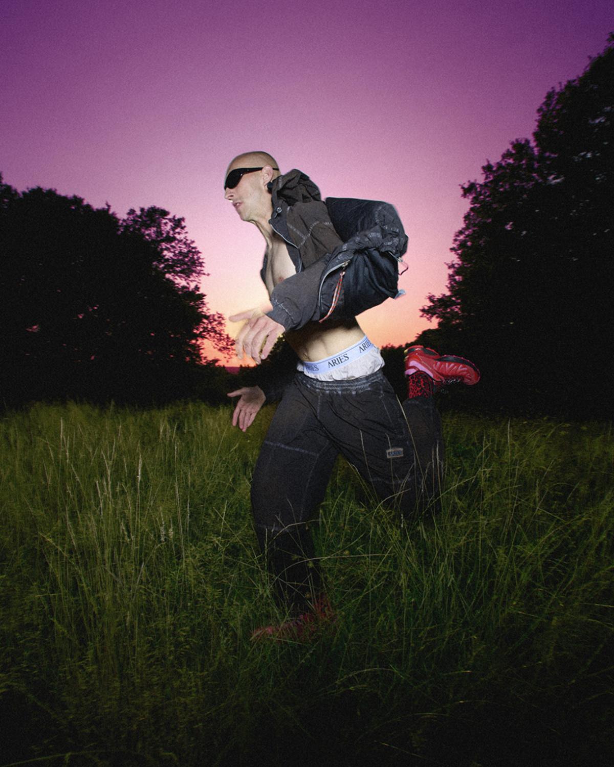 Aries × Salomon XT-Whisper — Le terrain de la rue trouve son arc trail