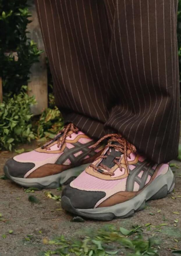 Studio Hagel × ASICS Neotide — Transformer l’archive en futur Studio Hagel × ASICS Neotide — Transformer l’archive en futur