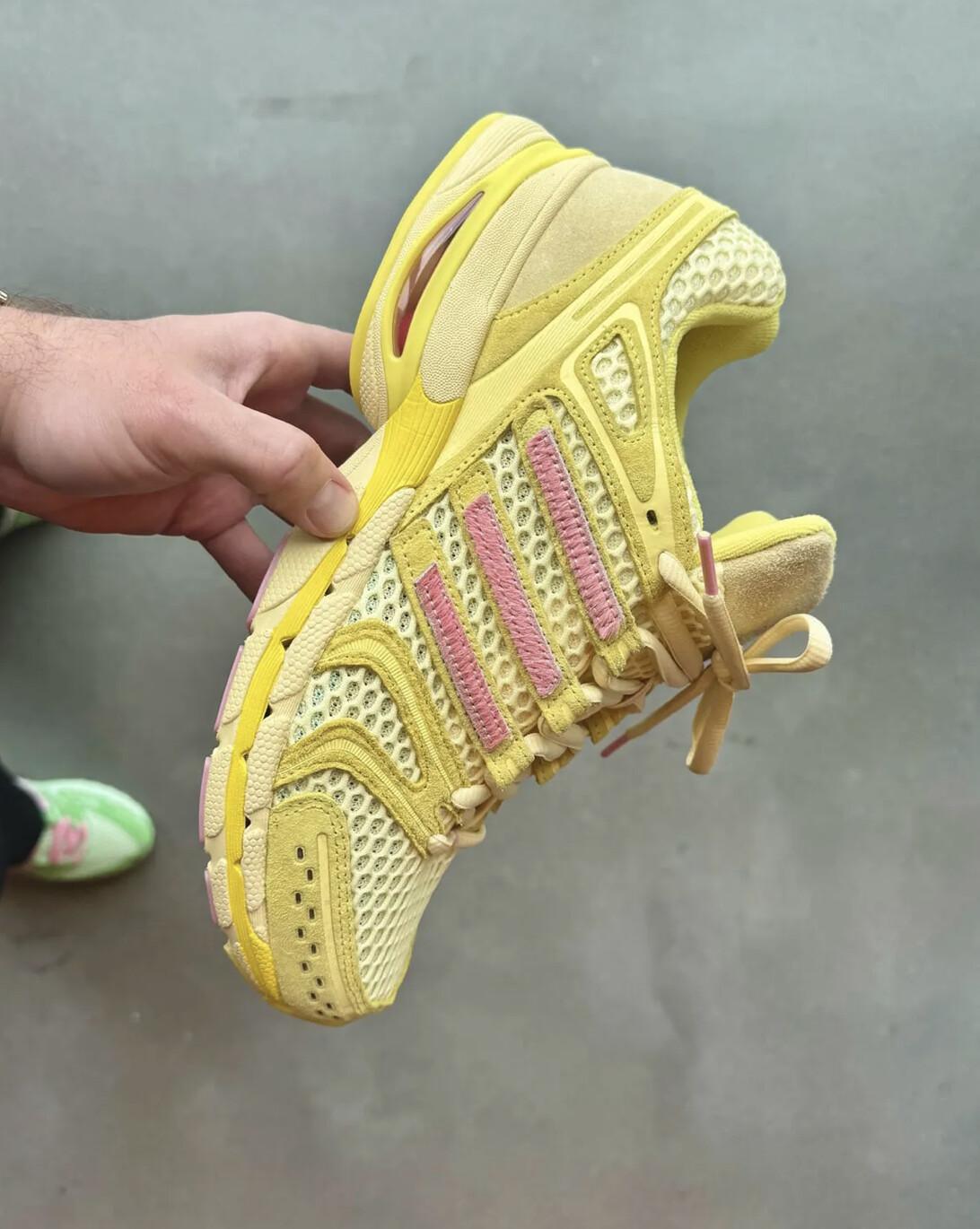 Unheardof × adidas Adistar Control 5 “Piggy Runner” — Quand la sneaker devient mascotte Unheardof × adidas Adistar Control 5 “Piggy Runner” — Quand la sneaker devient mascotte