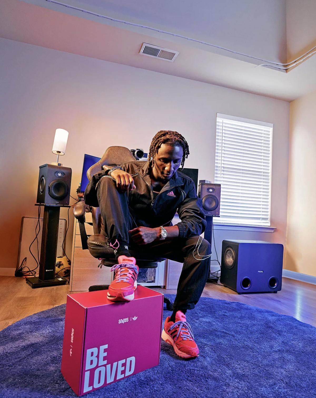 SNIPES × adidas Adistar Control 5 “Be Loved” — La sneaker comme déclaration