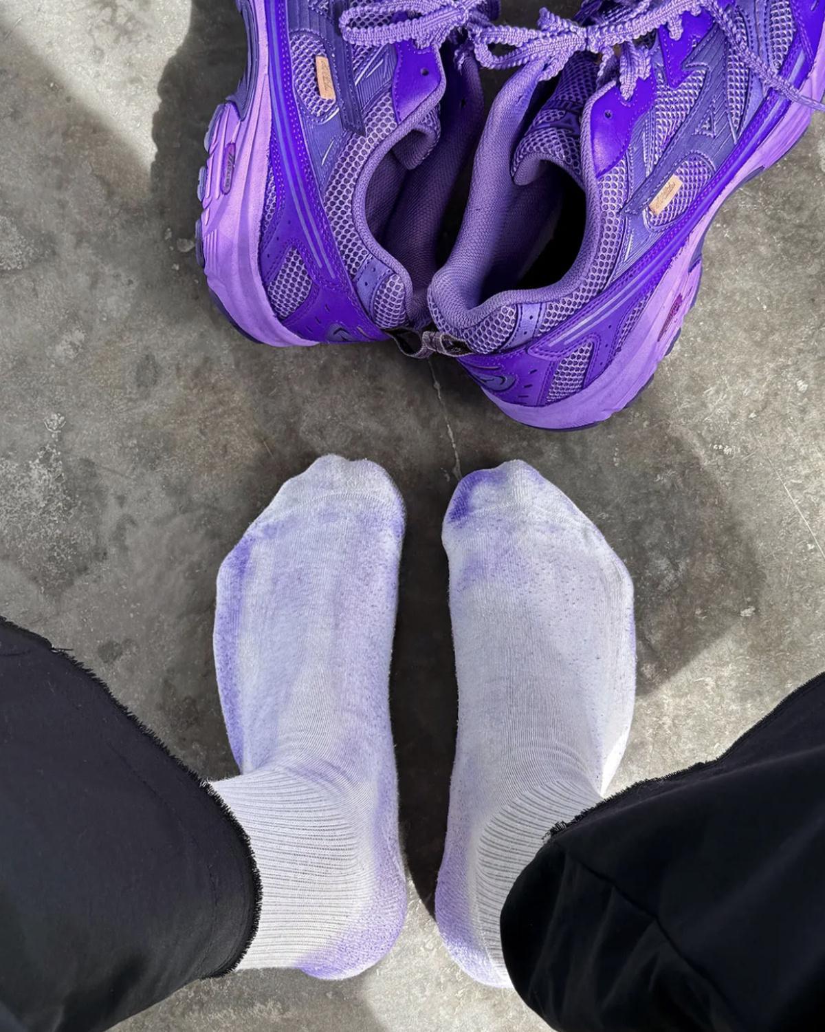 JW Studios × Mizuno MXR “Kuro Gaki” — L’artisanat comme pièce unique JW Studios × Mizuno MXR “Kuro Gaki” — L’artisanat comme pièce unique