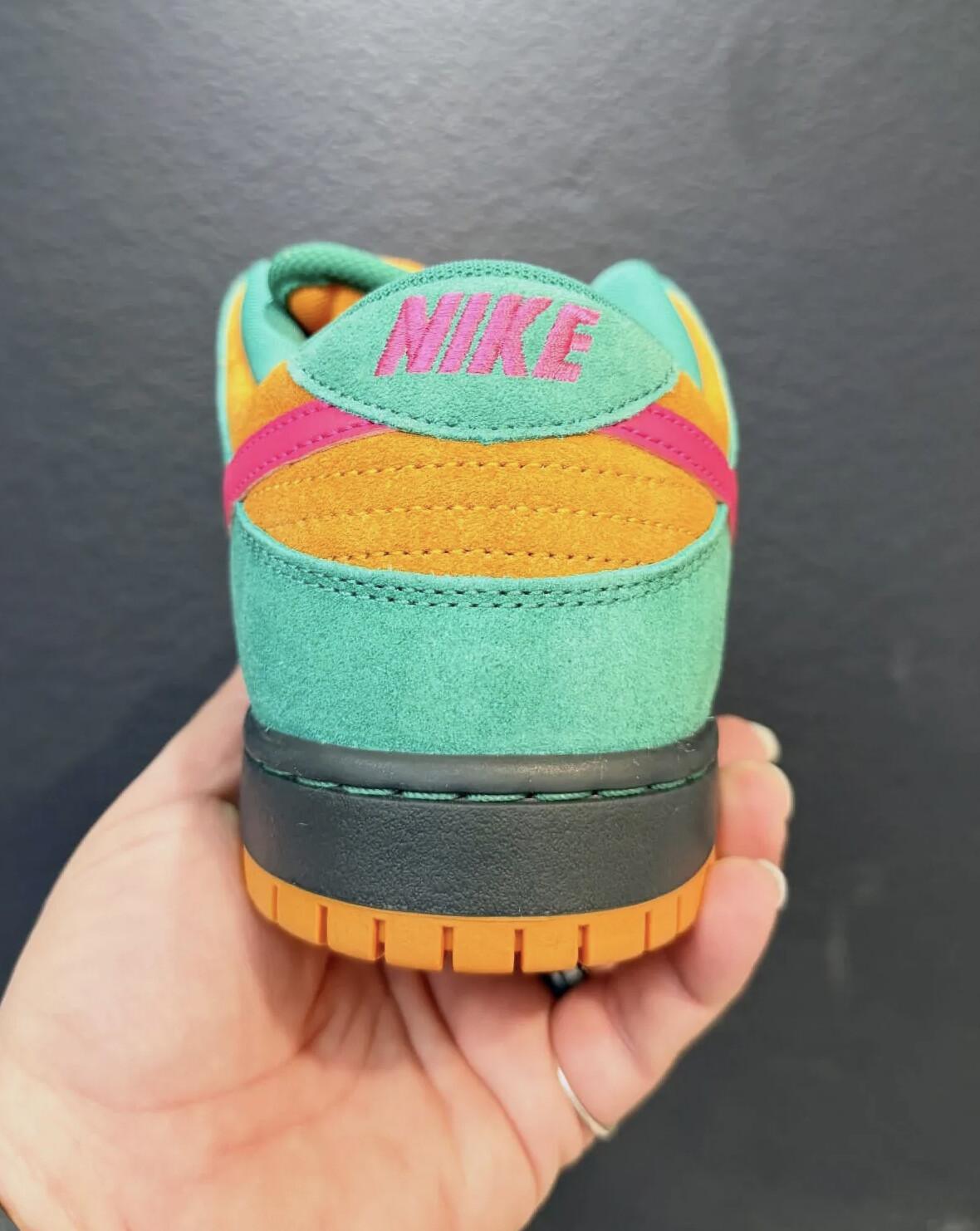 Nike SB Dunk Low “Green Noise” — Une palette qui semble sortie de 1996