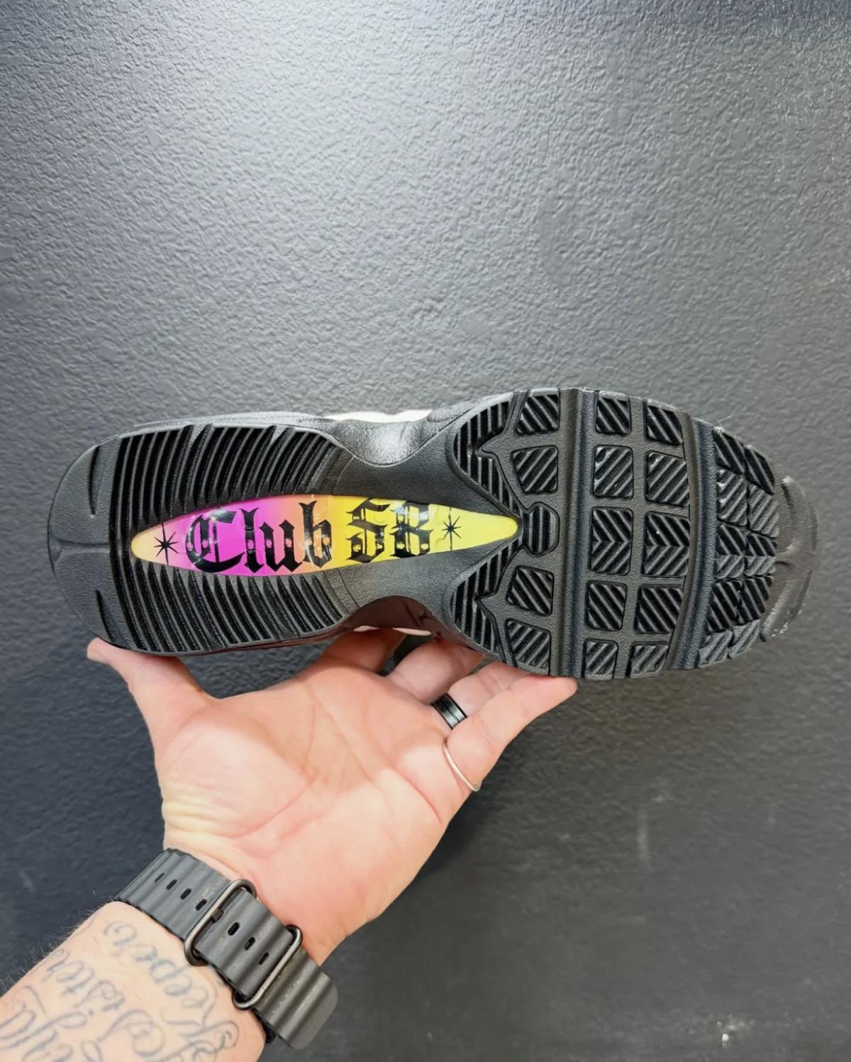 Nike SB × Club 58 Air Max 95 “World Cup” — Quand le skate rencontre le football