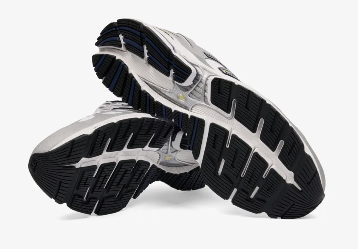 JJJJound × New Balance 1890 — L’art d’en faire moins JJJJound × New Balance 1890 — L’art d’en faire moins
