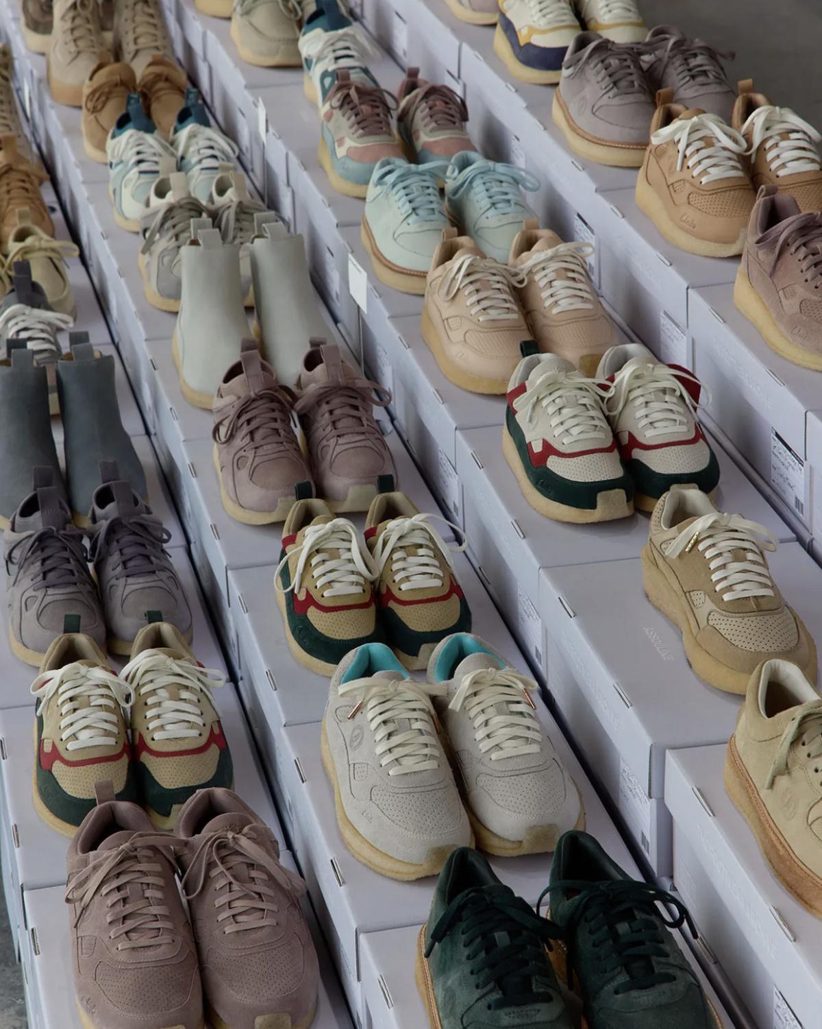 1 849 paires. Quinze ans de Kith. Une seule pièce. 1 849 paires. Quinze ans de Kith. Une seule pièce.
