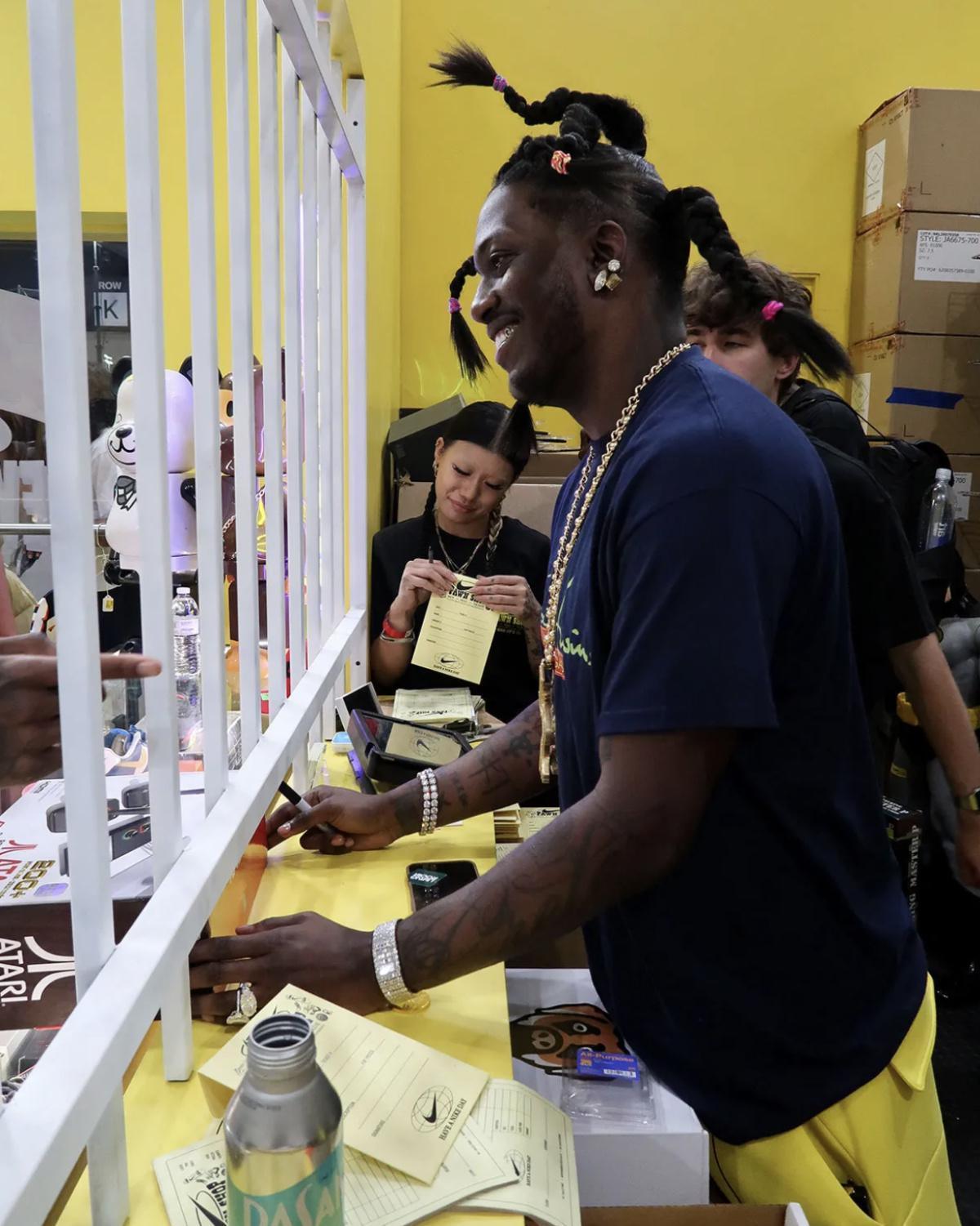 Nike cherche peut-être son prochain grand collaborateur