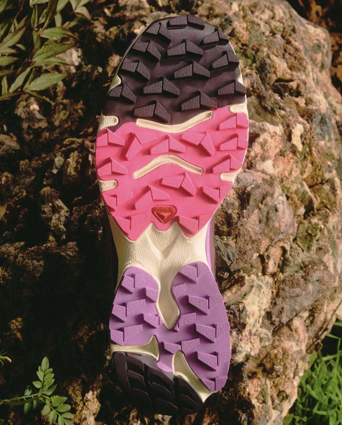 Kith monte la Salomon XT-4 d’un cran Kith monte la Salomon XT-4 d’un cran