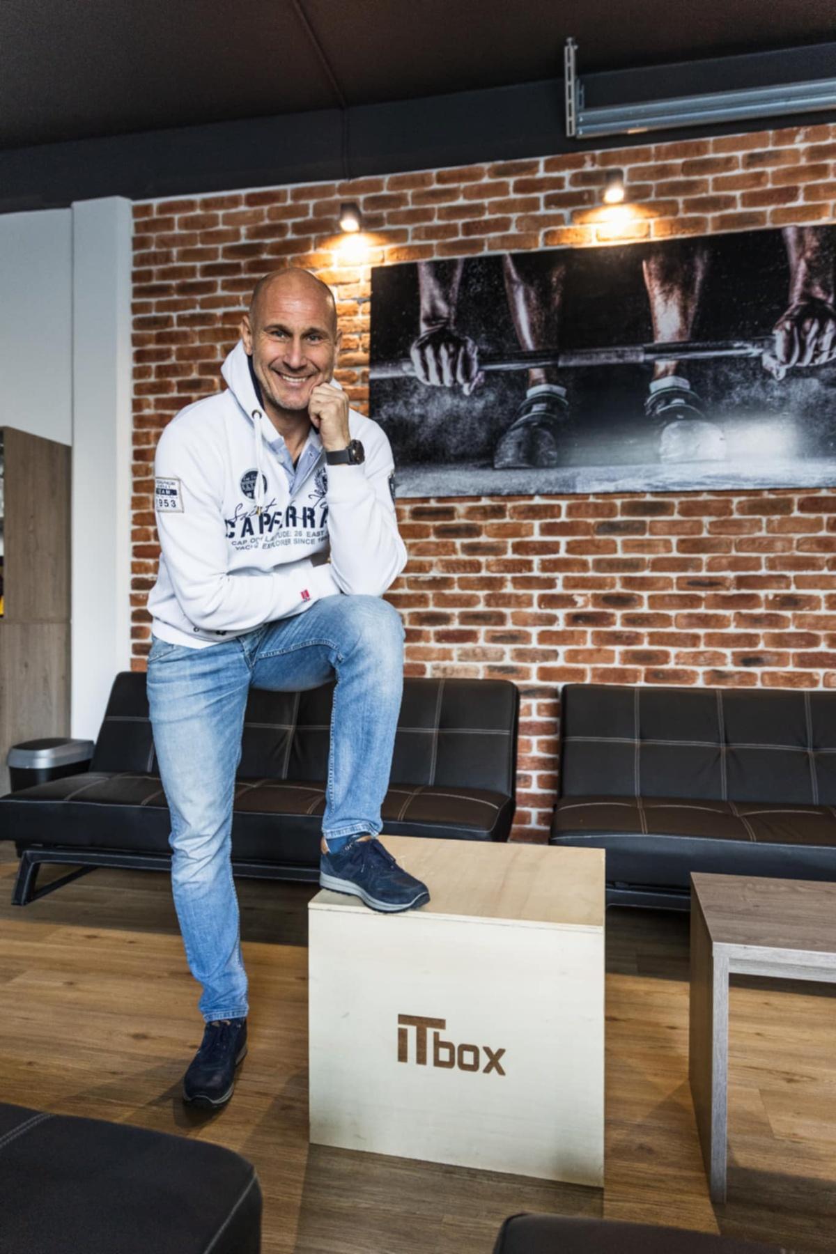 INDIVIDUALNI TRENING INDIVIDUALNI TRENING