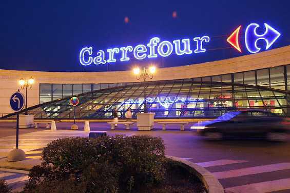 Carrefour réduit son dividende de moitié en raison de la pandémie de Covid-19 Carrefour réduit son dividende de moitié en raison de la pandémie de Covid-19