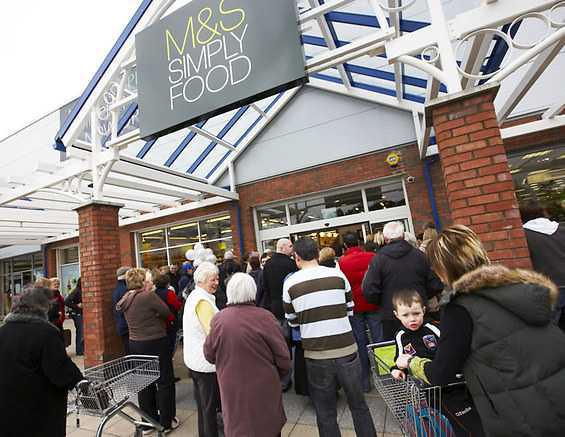 M&S veut accélérer sa restructuration après une chute de son bénéfice M&S veut accélérer sa restructuration après une chute de son bénéfice