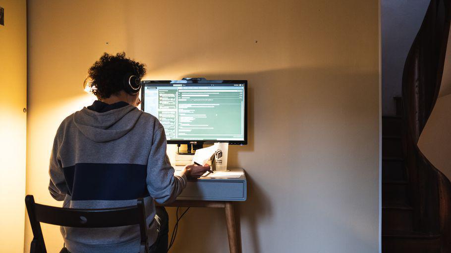 Accord sur le télétravail : la CFDT, la CFTC, FO et la CFE-CGC rendent un "avis favorable", pas la CGT