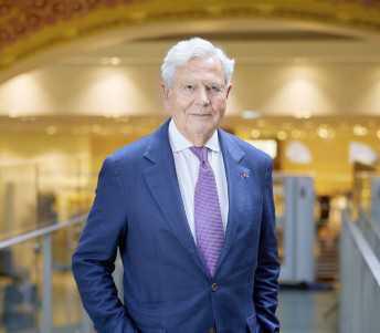 Philippe Houzé nouveau président de Motier, 2ème actionnaire de Carrefour Philippe Houzé nouveau président de Motier, 2ème actionnaire de Carrefour