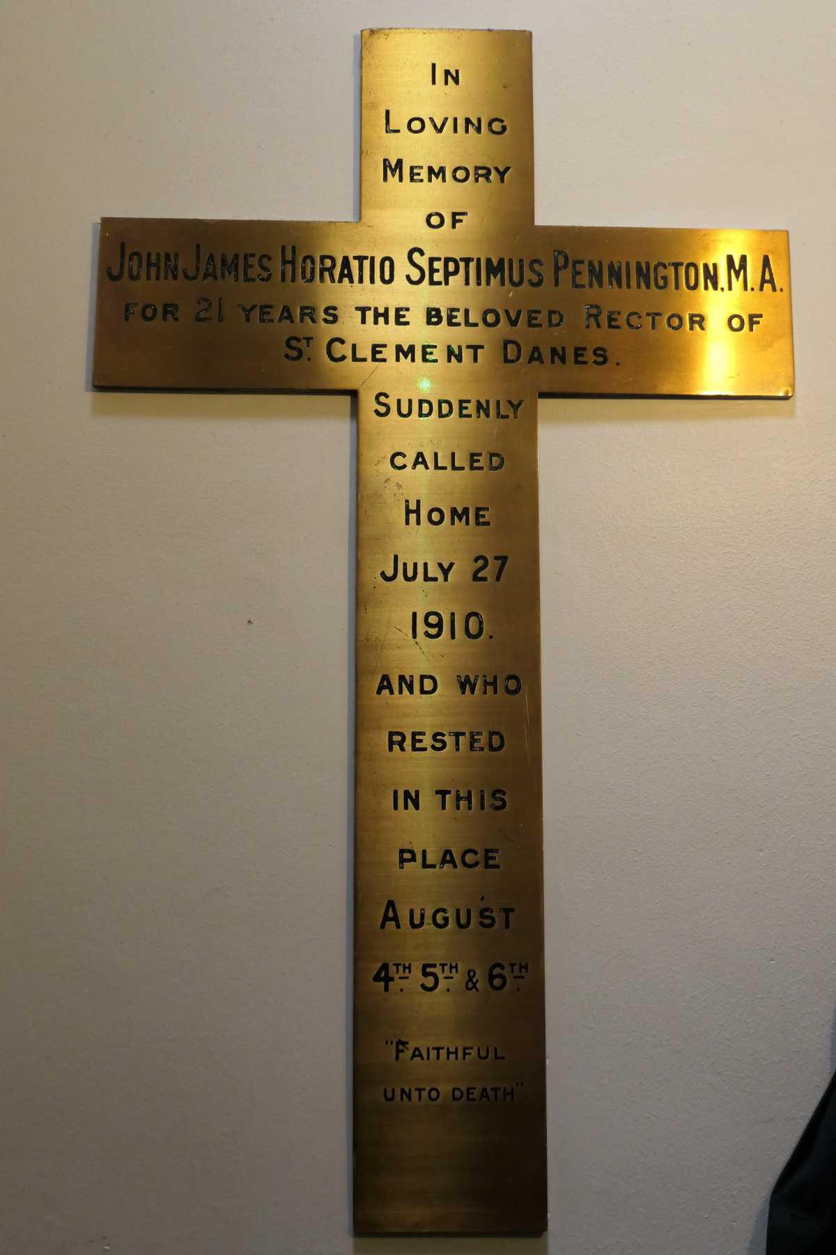 St Clement Danes - more