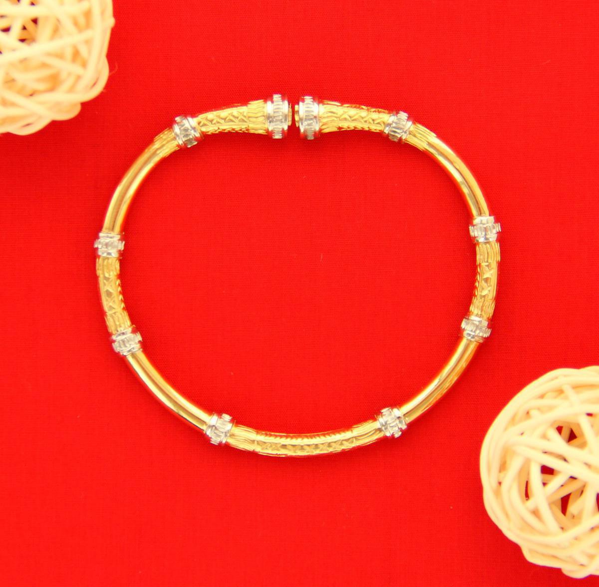 SAPHIR MOURAMAN SAINT-PIERRE SAPHIR MOURAMAN SAINT-PIERRE