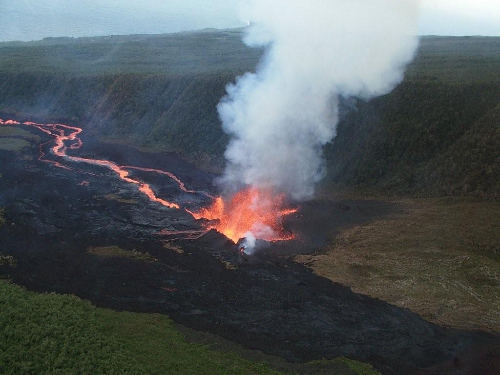 🌋 Route des Laves – Éruption du volcan